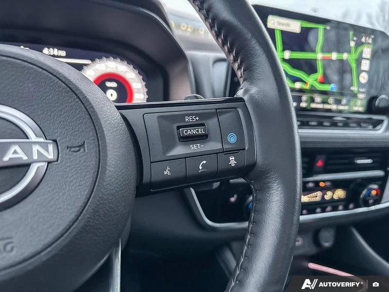 2023 Nissan Rogue - Image 17 of 19