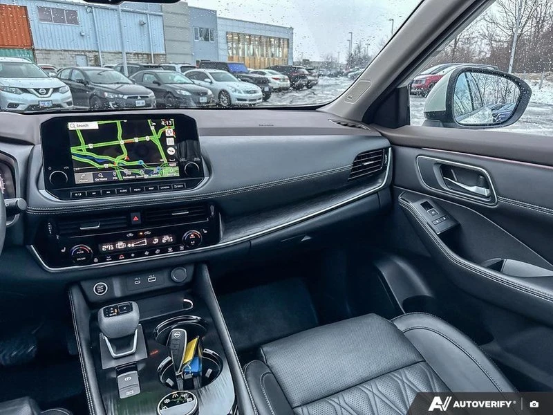 2023 Nissan Rogue - Image 10 of 19