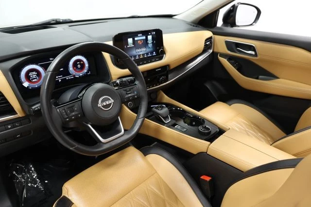 2023 Nissan Rogue - Image 19 of 21