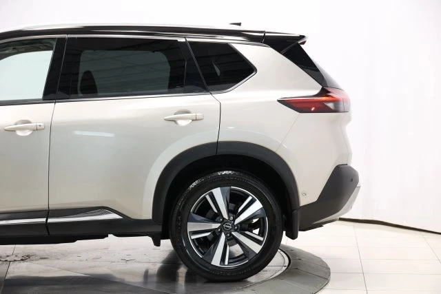 2023 Nissan Rogue - Image 8 of 21