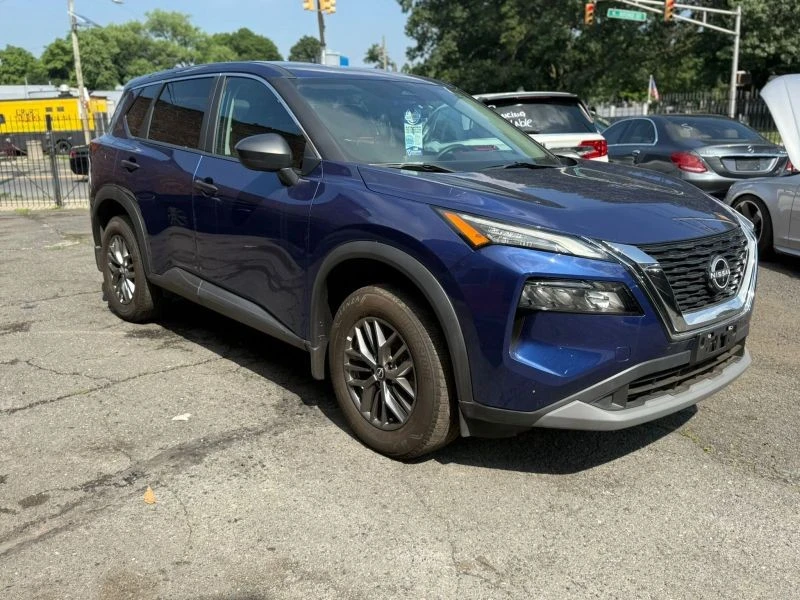 2023 Nissan Rogue - Image 3 of 10