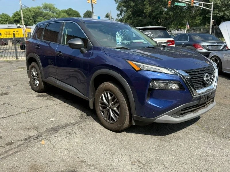 2023 Nissan Rogue - Image 3 of 10