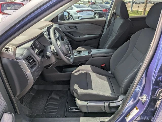 2023 Nissan Rogue - Image 10 of 21