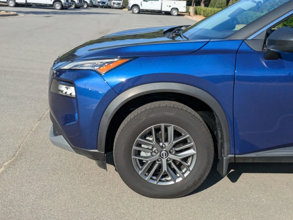 2023 Nissan Rogue - Image 11 of 12