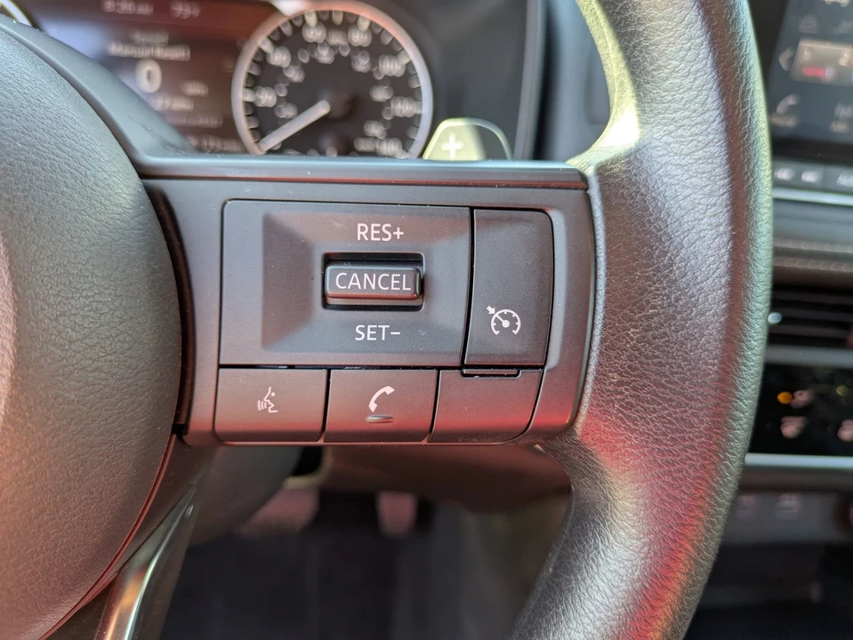 2023 Nissan Rogue - Image 19 of 21