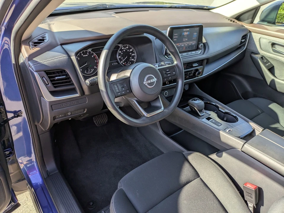 2023 Nissan Rogue - Image 14 of 21