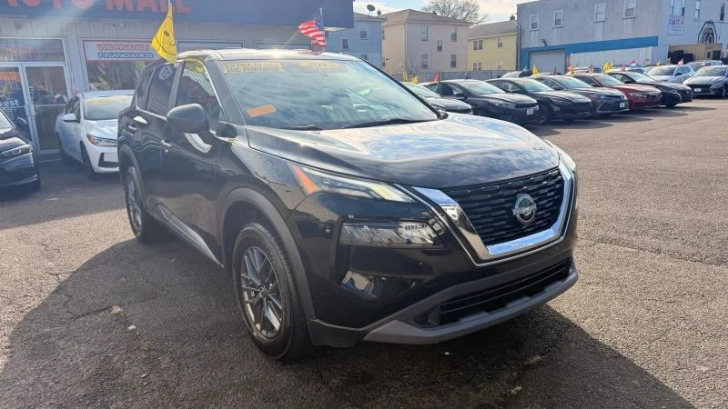 2023 Nissan Rogue - Image 2 of 12