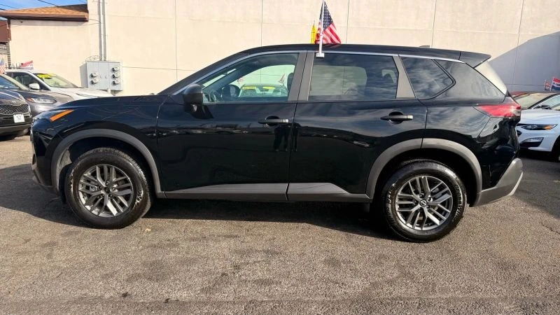 2023 Nissan Rogue - Image 10 of 12
