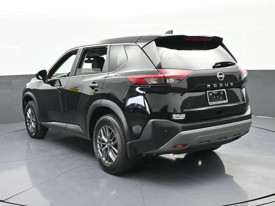 2023 Nissan Rogue - Image 4 of 21