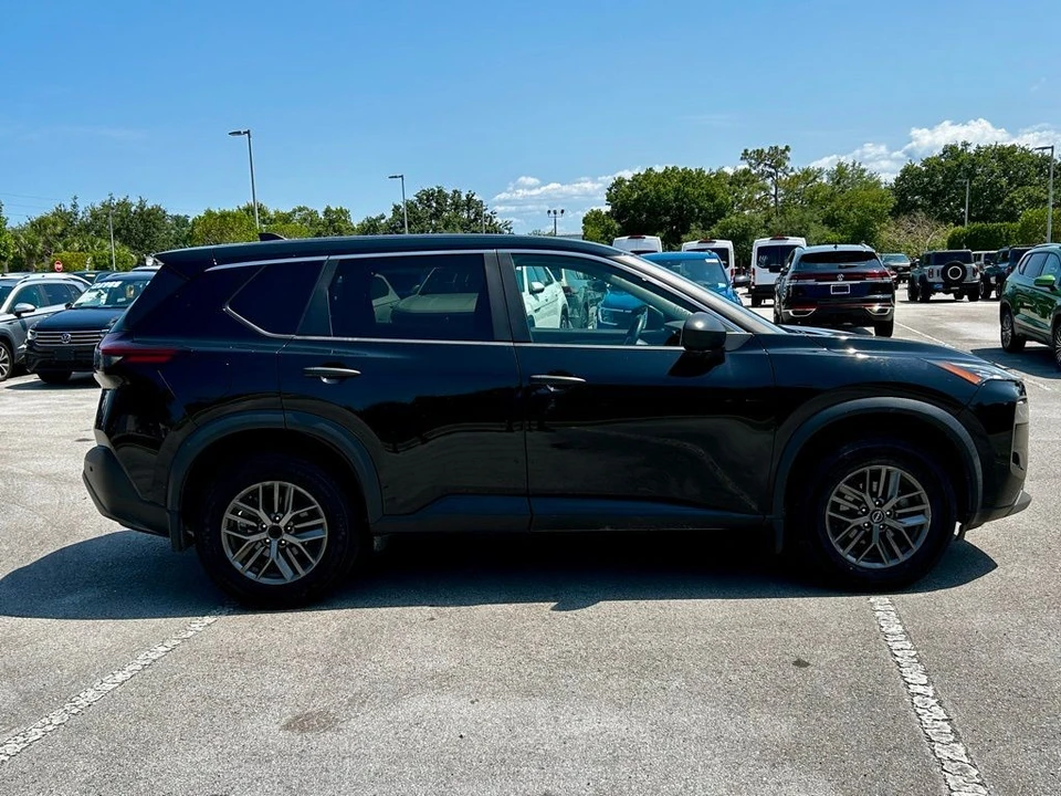2023 Nissan Rogue - Image 7 of 21