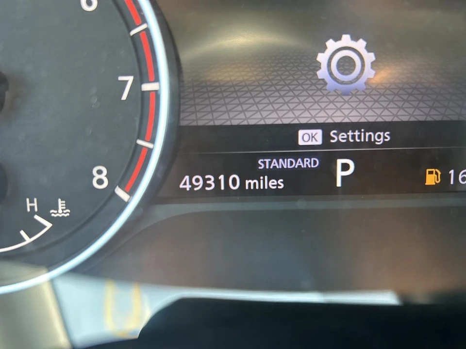 2023 Nissan Rogue - Image 18 of 21