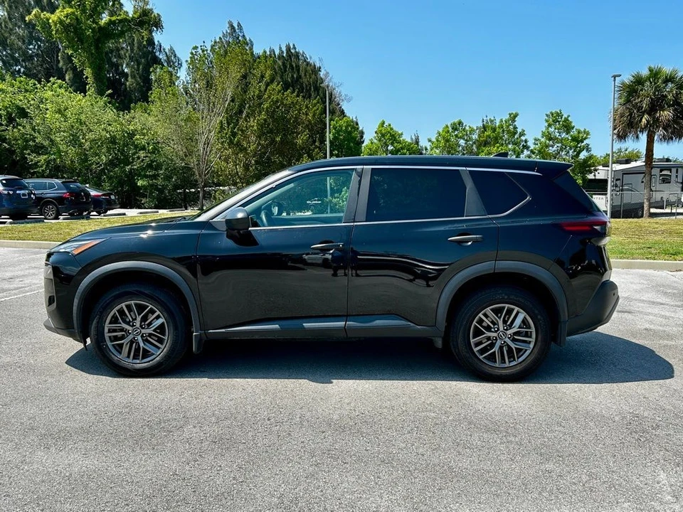 2023 Nissan Rogue - Image 3 of 21