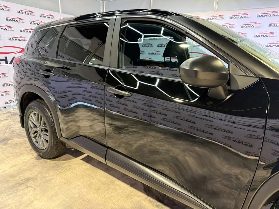 2023 Nissan Rogue - Image 7 of 21