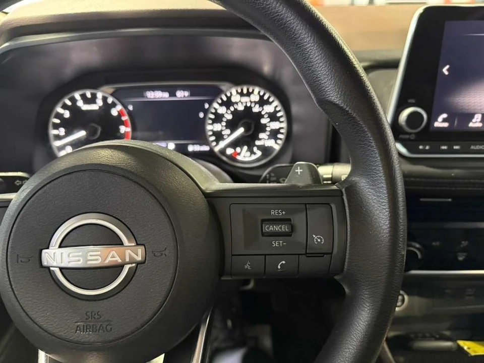 2023 Nissan Rogue - Image 12 of 21