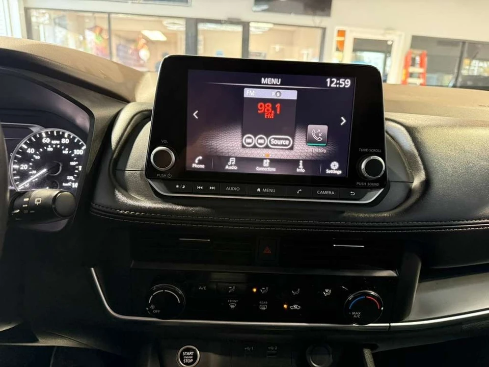 2023 Nissan Rogue - Image 16 of 21