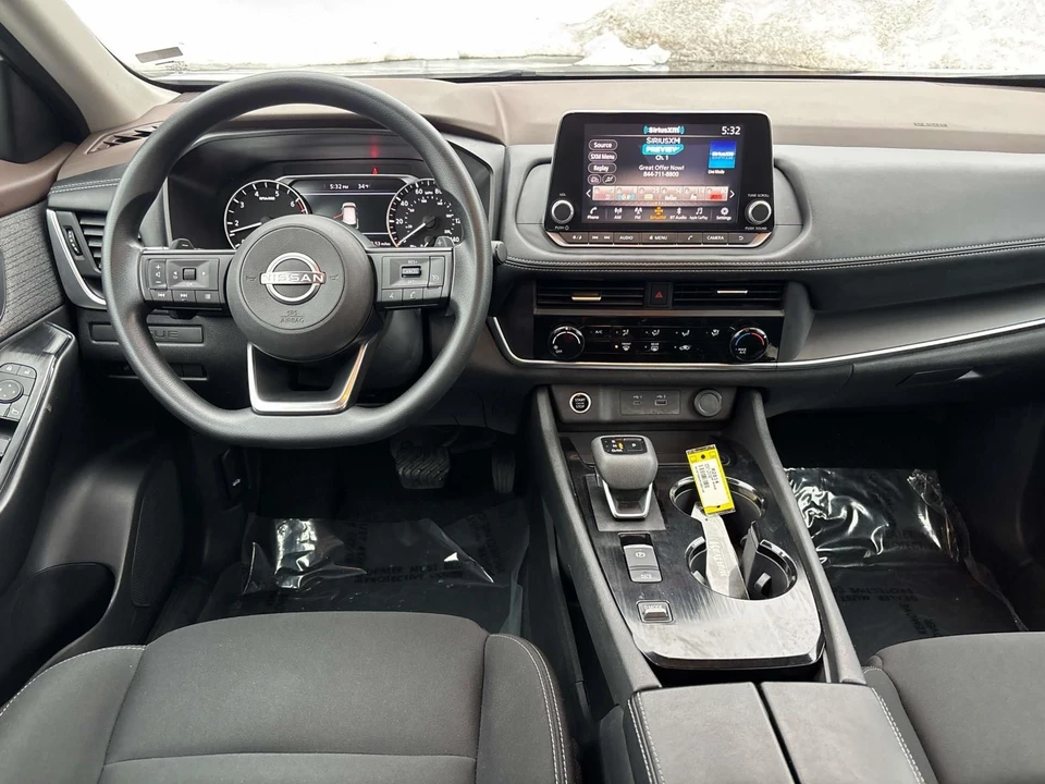 2023 Nissan Rogue - Image 14 of 21
