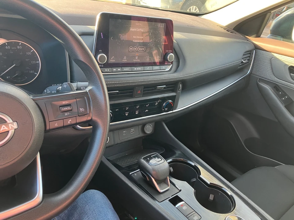 2023 Nissan Rogue - Image 12 of 15