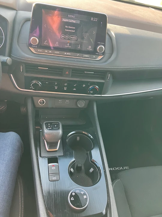 2023 Nissan Rogue - Image 11 of 15