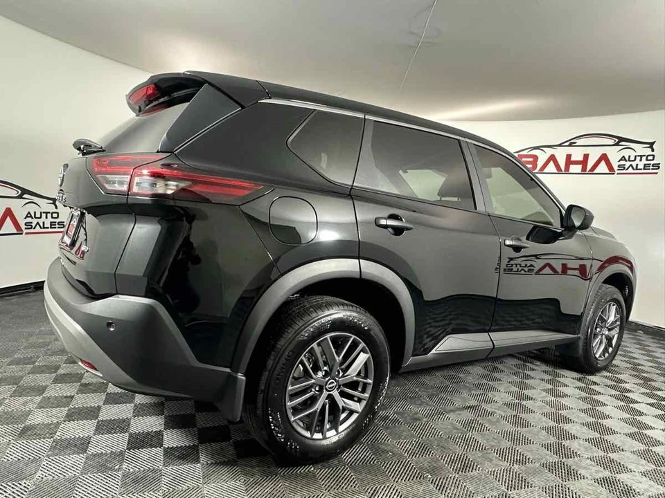 2023 Nissan Rogue - Image 9 of 21