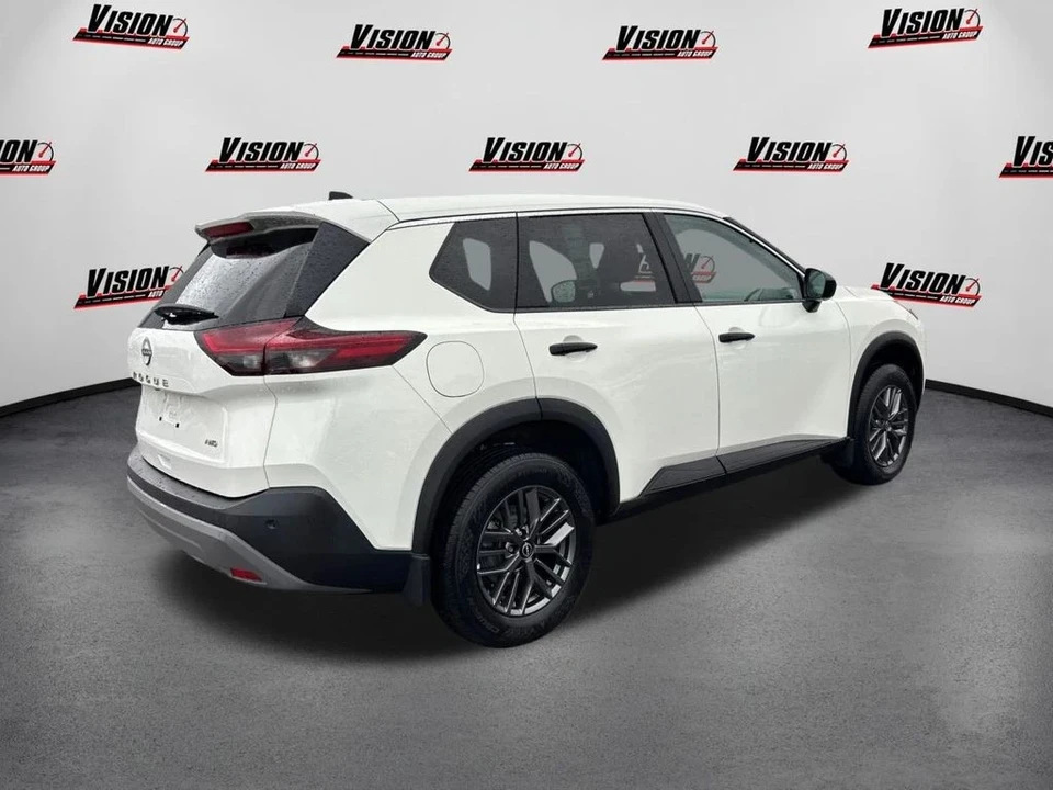 2023 Nissan Rogue - Image 5 of 12