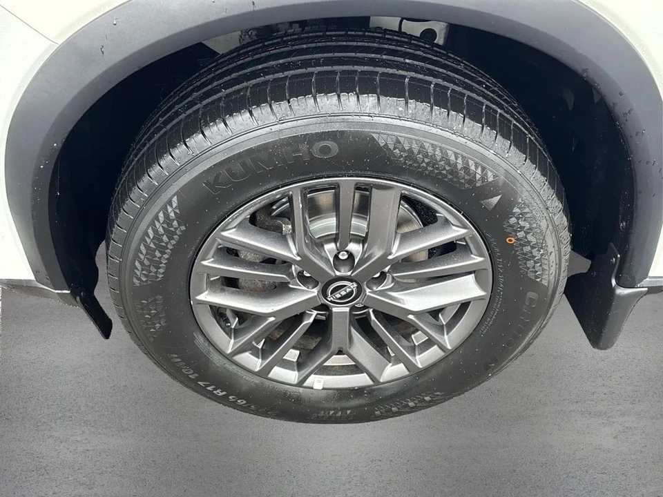 2023 Nissan Rogue - Image 12 of 12