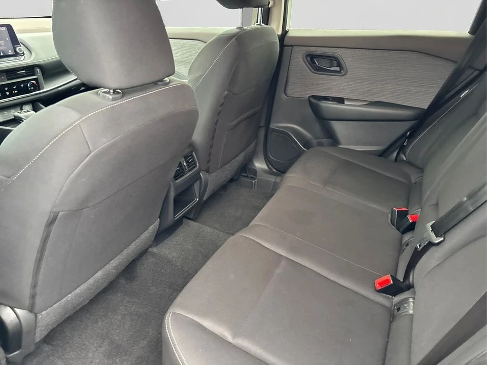 2023 Nissan Rogue - Image 10 of 12