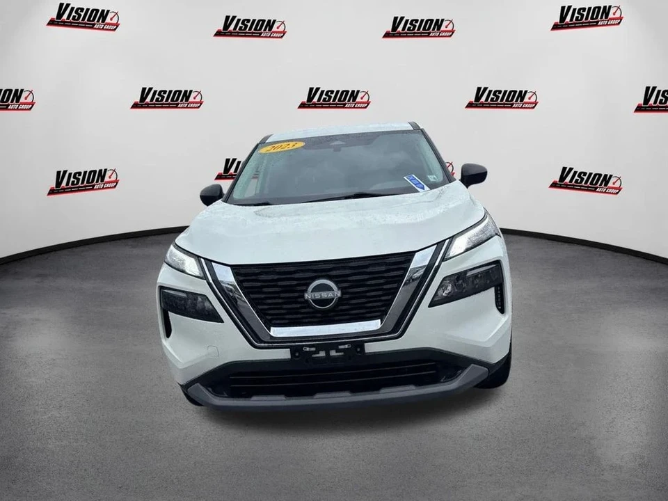 2023 Nissan Rogue - Image 2 of 12