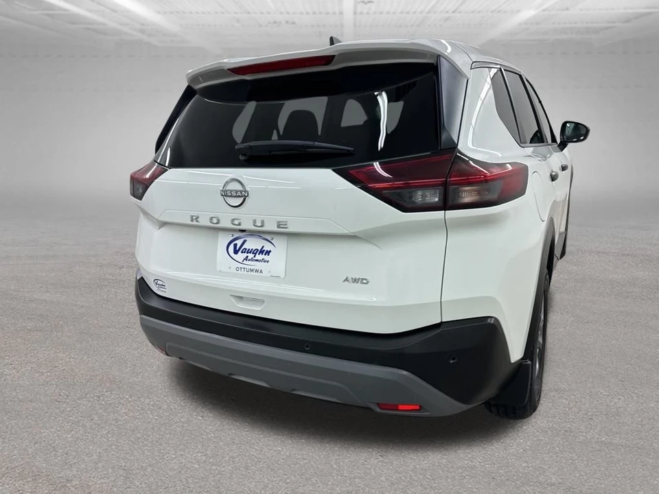 2023 Nissan Rogue - Image 12 of 12