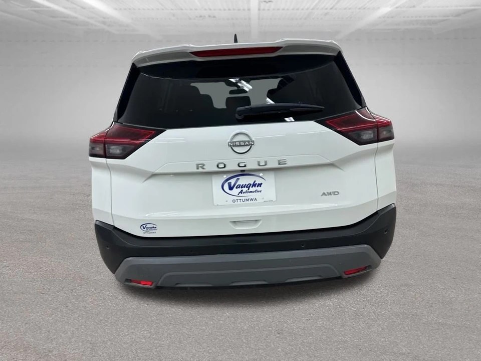 2023 Nissan Rogue - Image 11 of 12