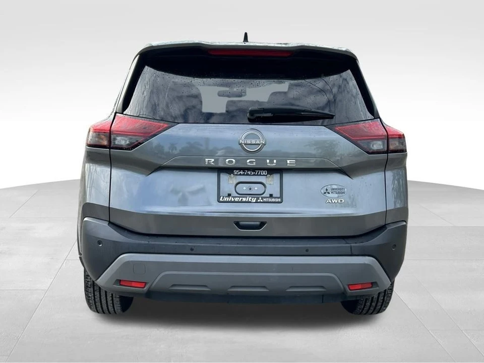 2023 Nissan Rogue - Image 6 of 12