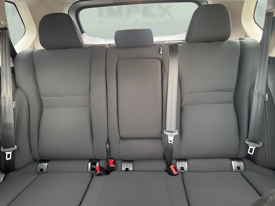 2023 Nissan Rogue - Image 10 of 12