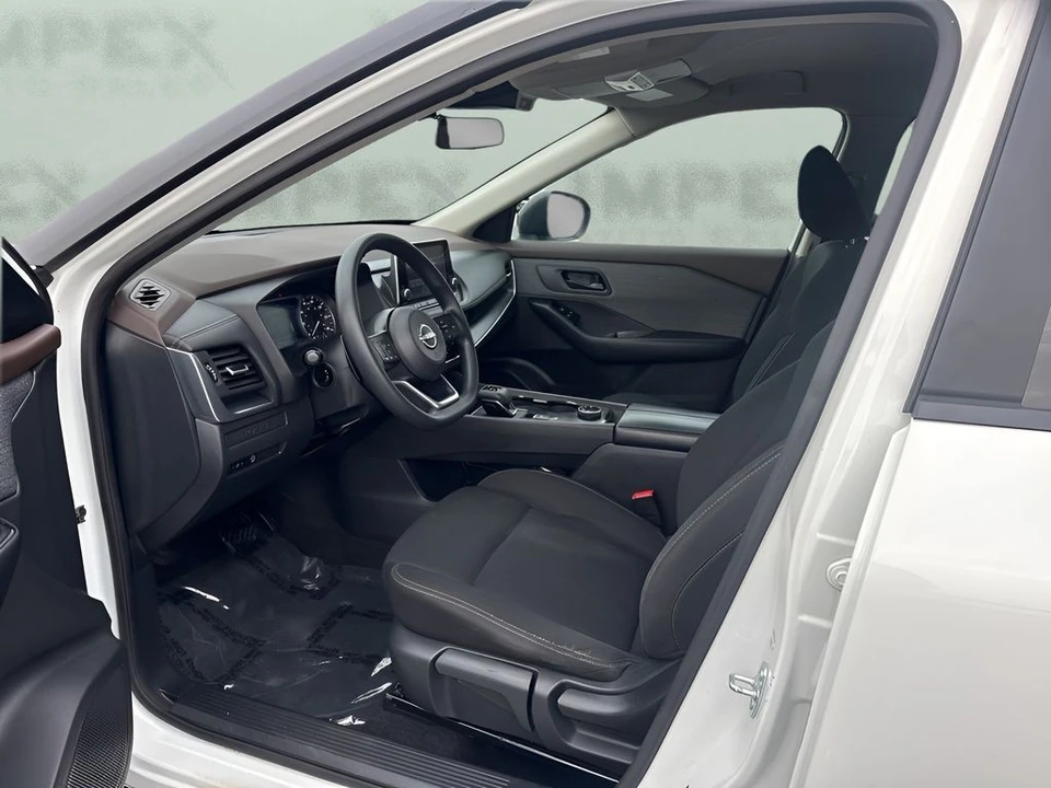 2023 Nissan Rogue - Image 9 of 21