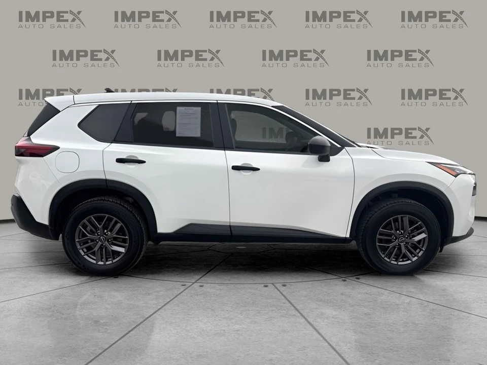 2023 Nissan Rogue - Image 6 of 12