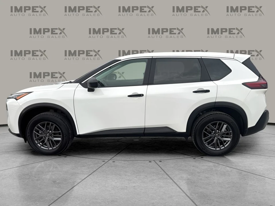 2023 Nissan Rogue - Image 2 of 21