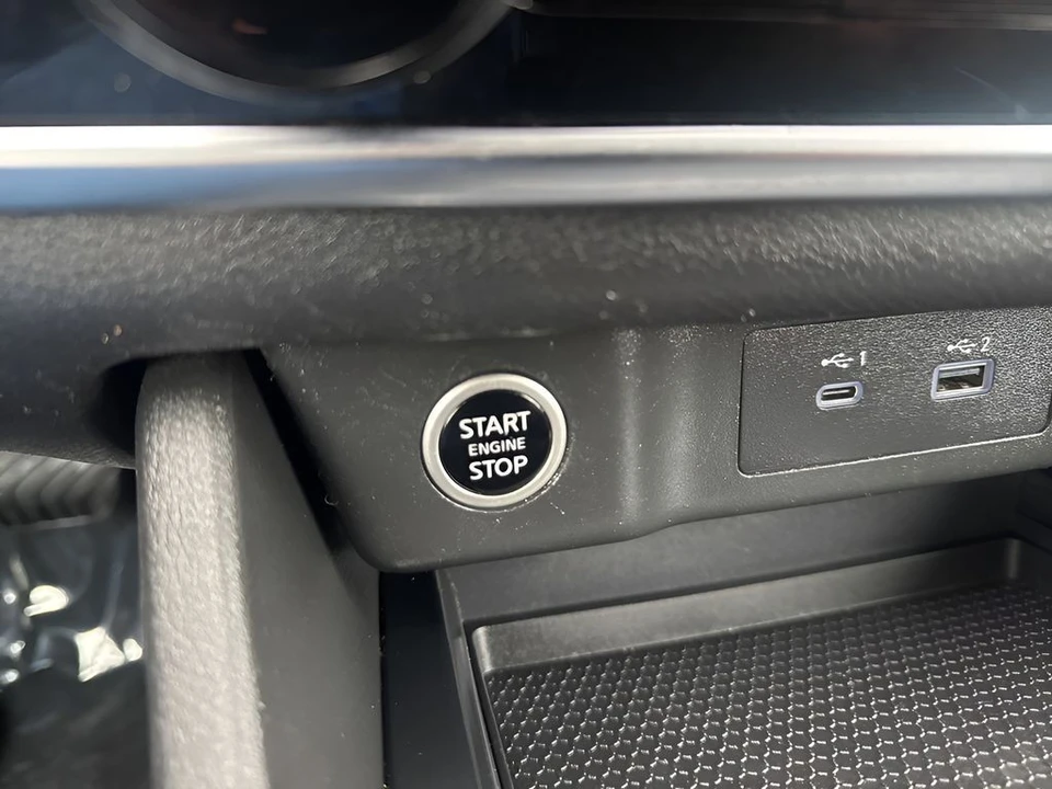 2023 Nissan Rogue - Image 19 of 21
