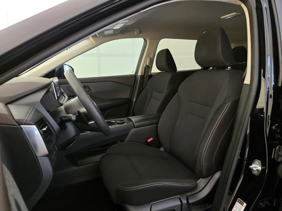 2023 Nissan Rogue - Image 5 of 21