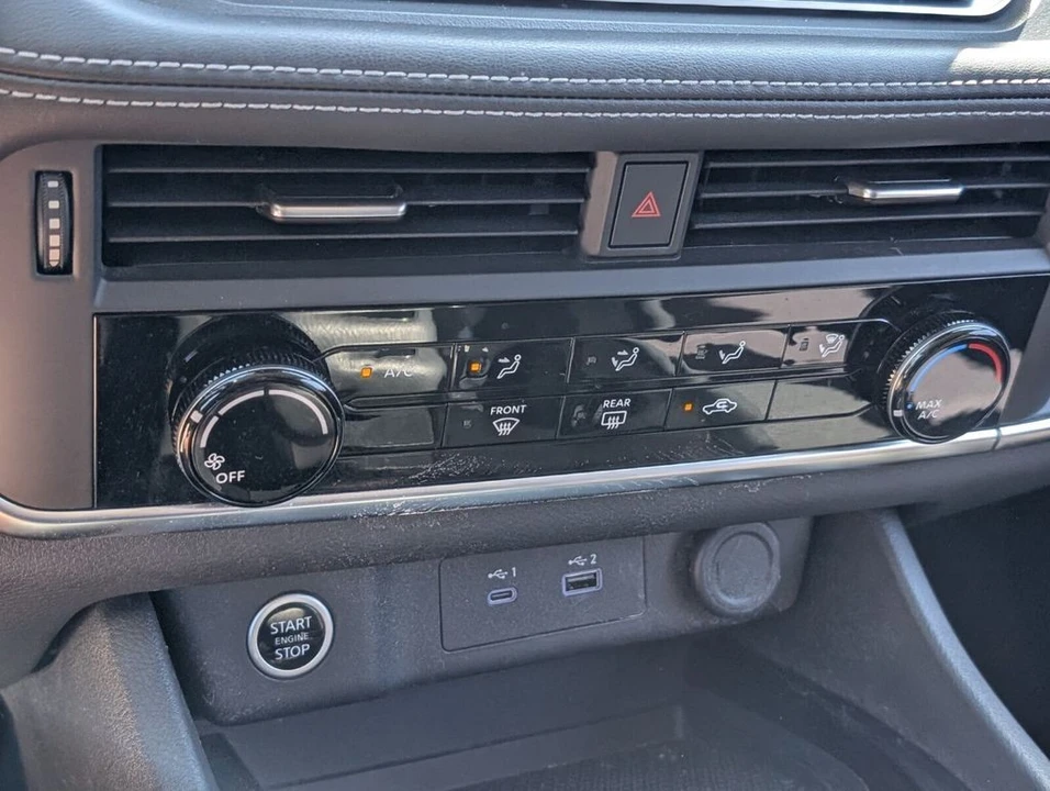 2023 Nissan Rogue - Image 21 of 21