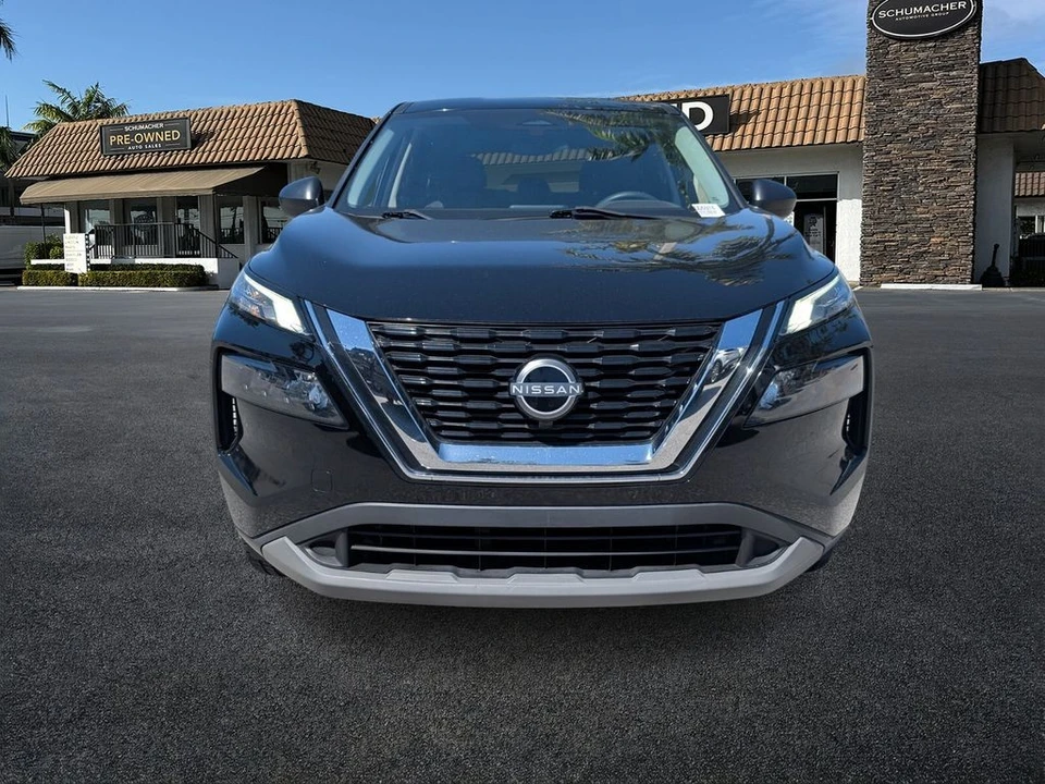 2023 Nissan Rogue - Image 2 of 21