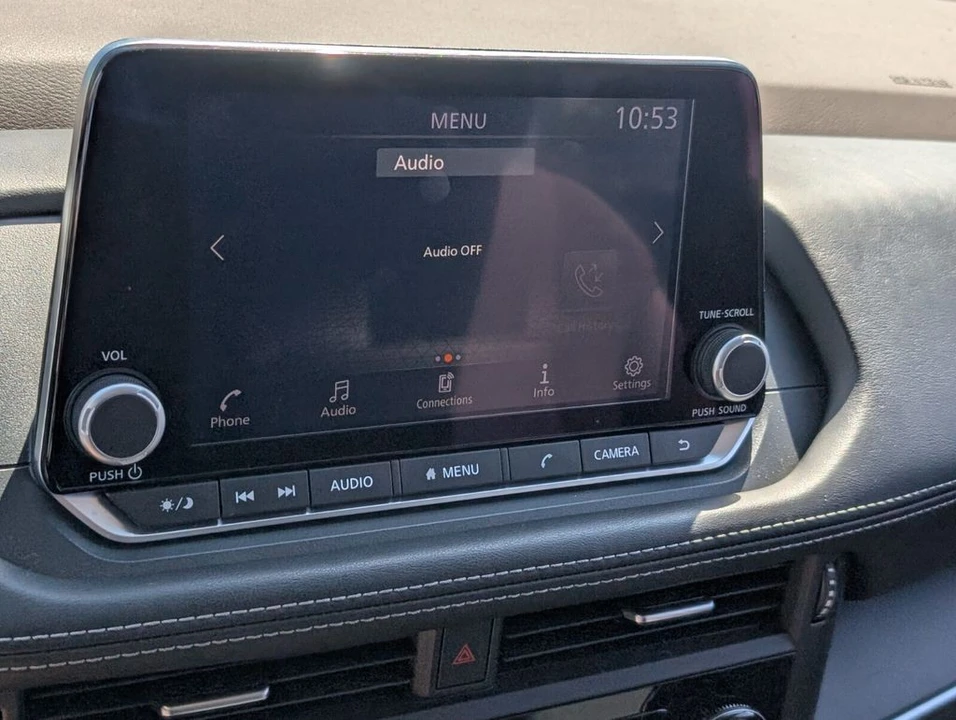 2023 Nissan Rogue - Image 19 of 21