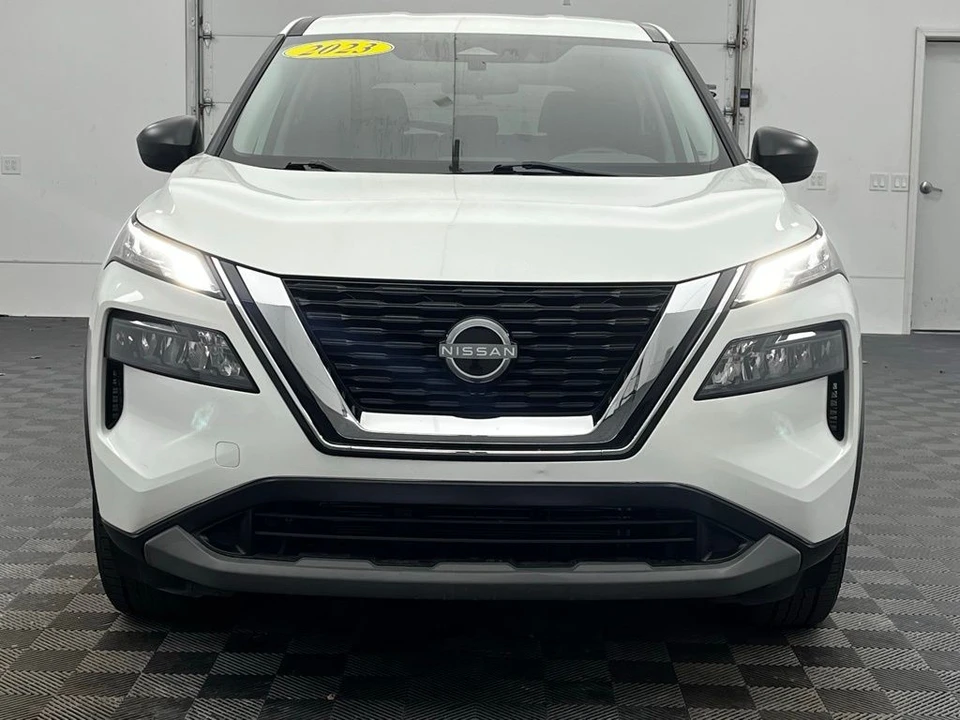 2023 Nissan Rogue - Image 11 of 12