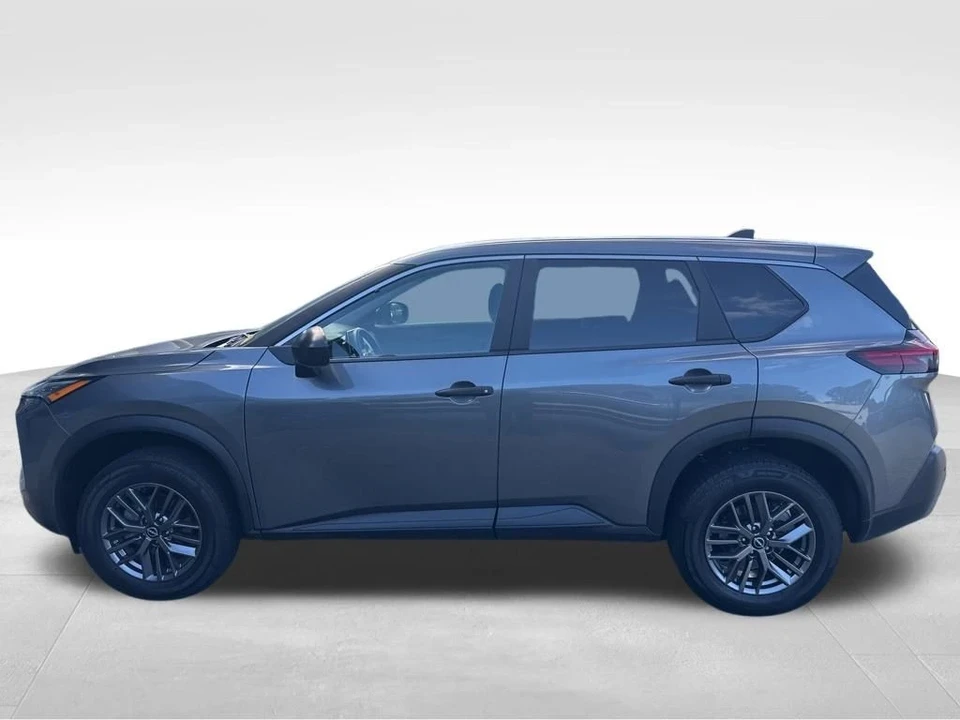 2023 Nissan Rogue - Image 2 of 12