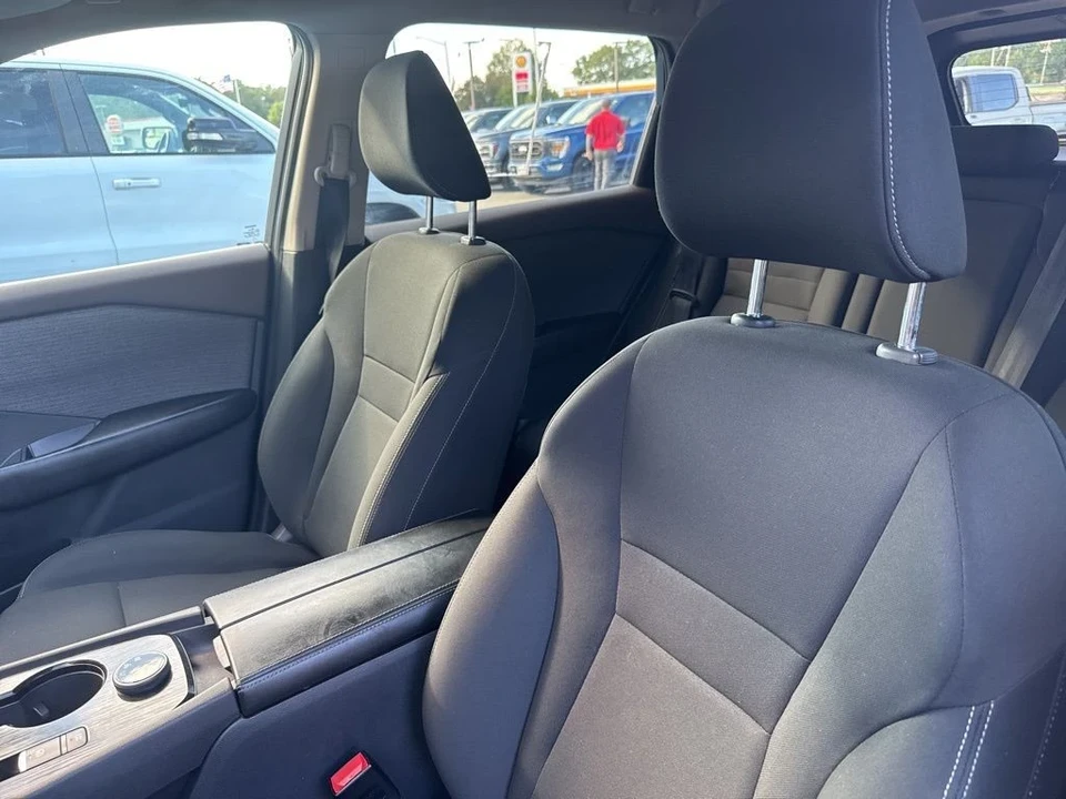 2023 Nissan Rogue - Image 9 of 12