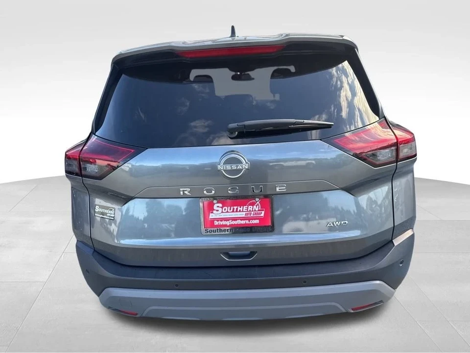 2023 Nissan Rogue - Image 4 of 12