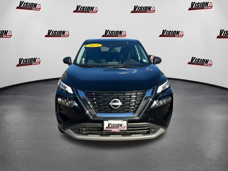 2023 Nissan Rogue - Image 2 of 12