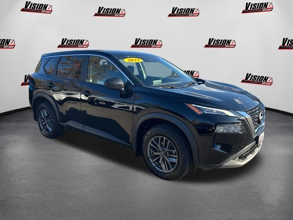 2023 Nissan Rogue - Image 3 of 12