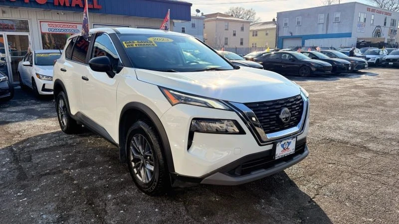 2023 Nissan Rogue - Image 2 of 12