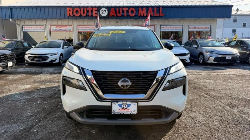 2023 Nissan Rogue - Image 3 of 12