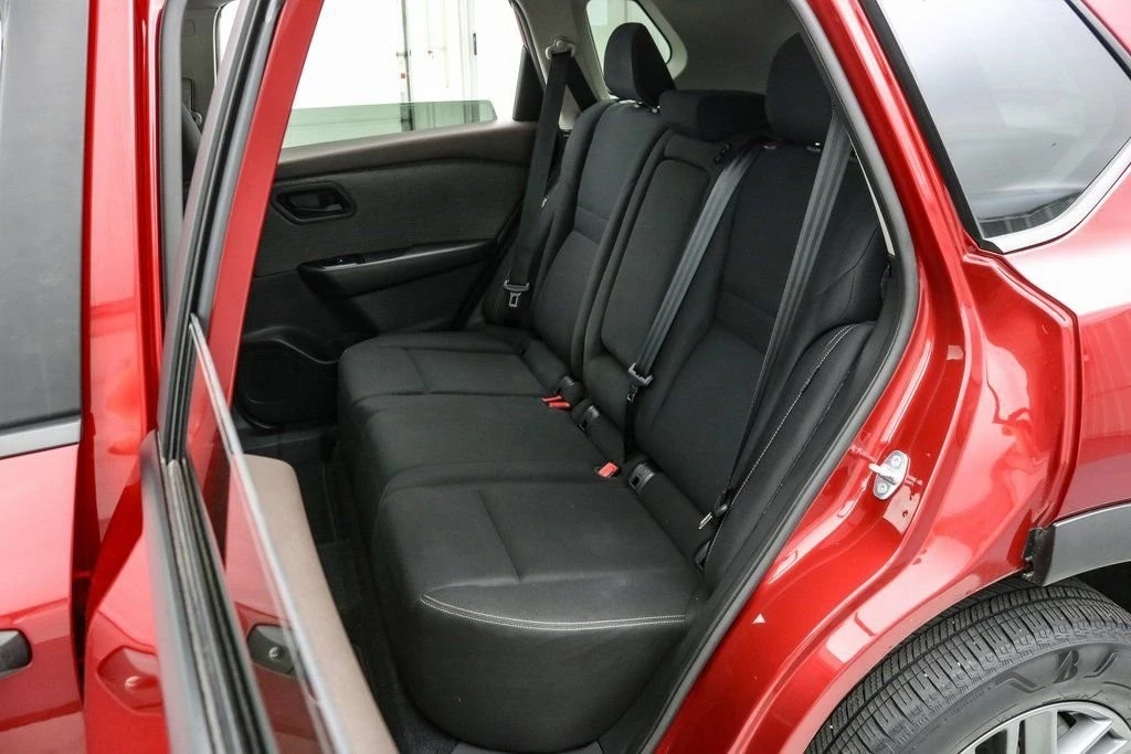 2023 Nissan Rogue - Image 19 of 21