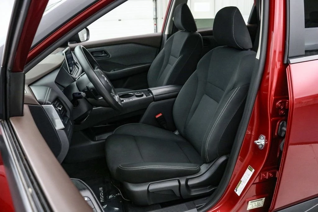 2023 Nissan Rogue - Image 12 of 21