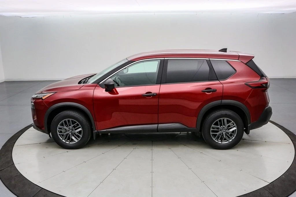 2023 Nissan Rogue - Image 8 of 21